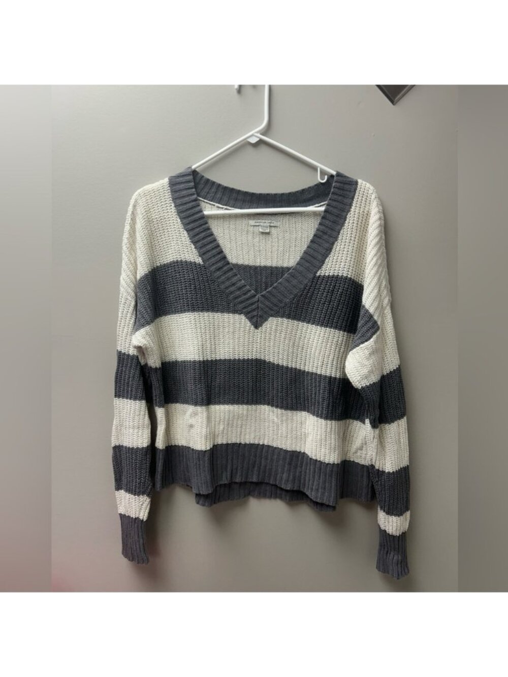 American Eagle Women’s Oversized Grey and White Striped V-Neck Knit Sweater